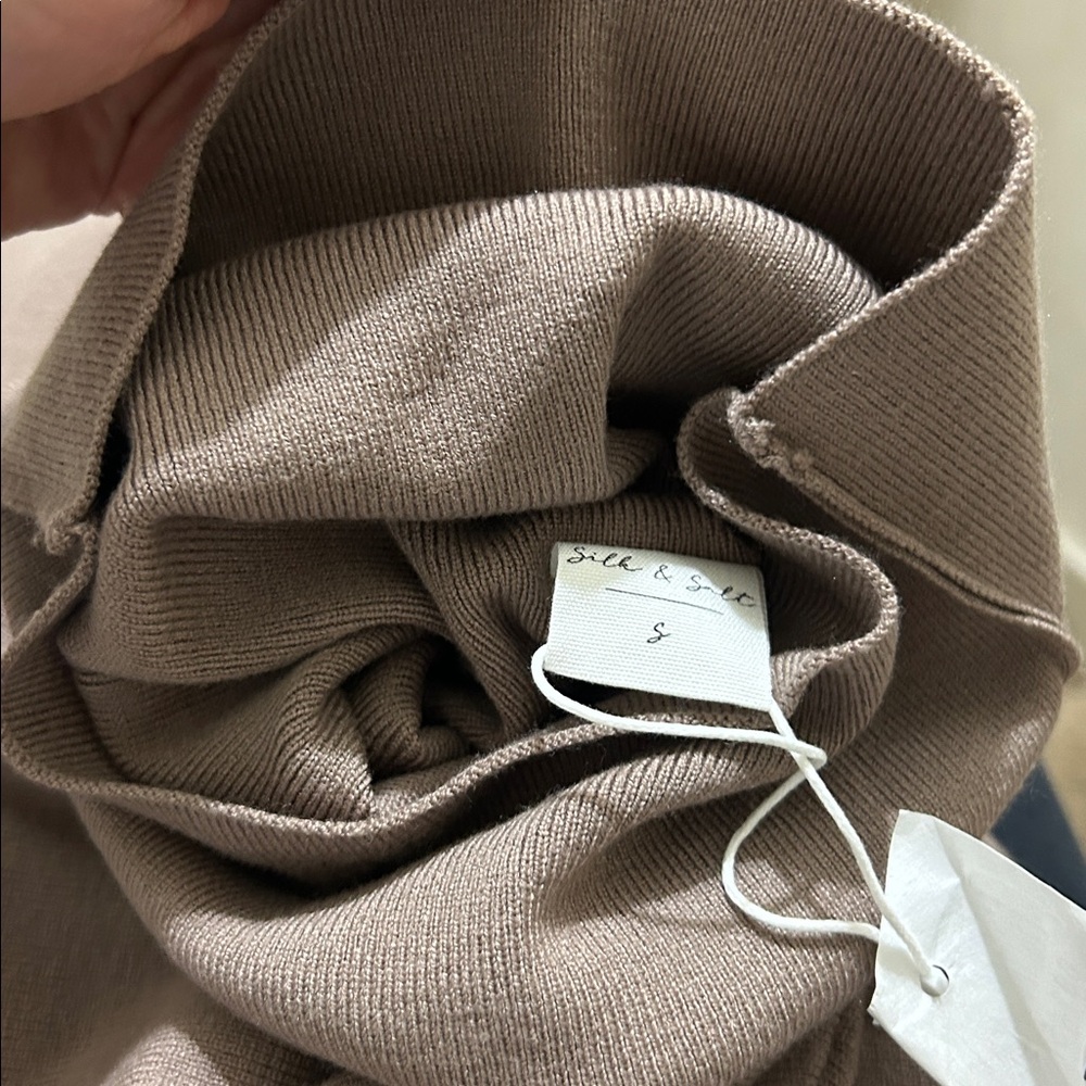 Silk & Salt Luxe Lounge Set Taupe Knit Two Piece Sweater Pants New Small $150 - Picture 8 of 11